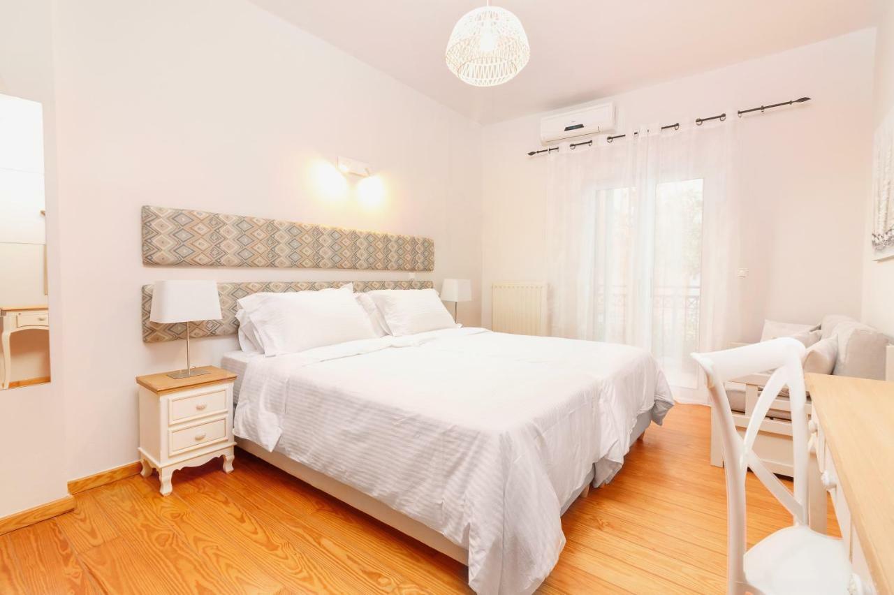 Charming And Comfy House Apartment Agia Marina  Exterior photo